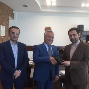 دیدار سفیر جمهوری اسلامی ایران و رئیس بانک مرکزی ارمنستان
