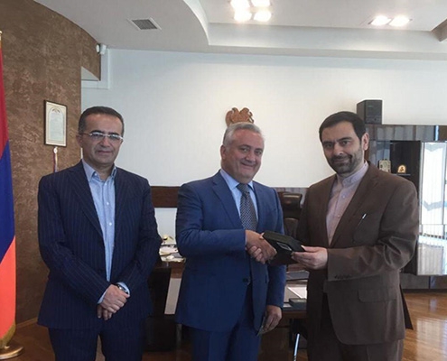 دیدار سفیر جمهوری اسلامی ایران و رئیس بانک مرکزی ارمنستان